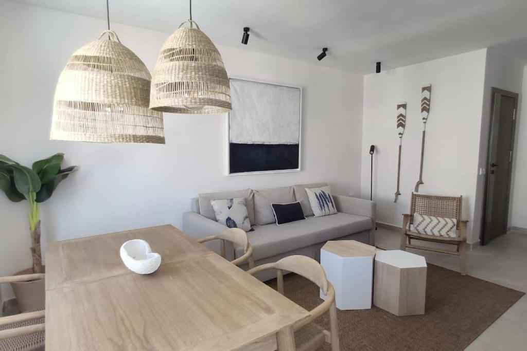 Appartement Piso Reformado De Diseno C/terraza. Playa El Ancla *