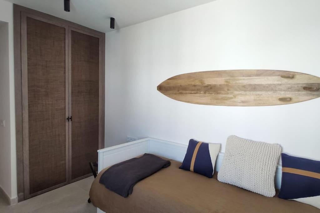 Apartament Piso Reformado De Diseno C/terraza. Playa El Ancla *